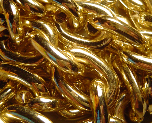 gold chains, jewelry, jewellery, close up, links, gold links,