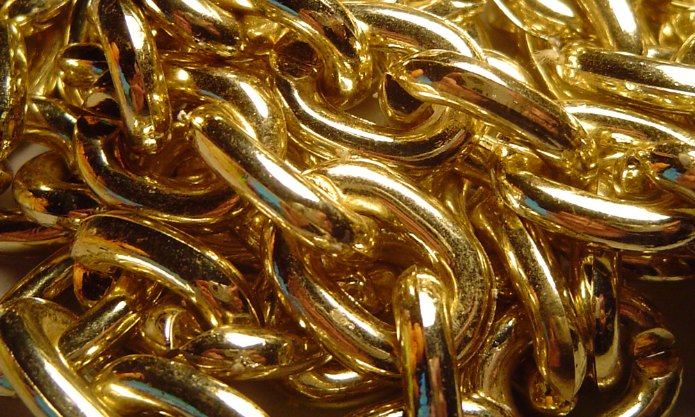 gold chains, jewelry, jewellery, close up, links, gold links,